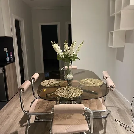 Διαμέρισμα Zena Park *